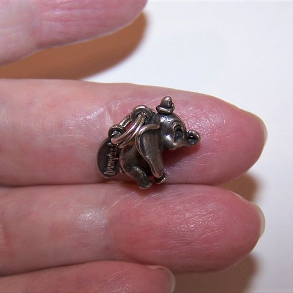 Walt Disney Productions Sterling Silver 3D Figural Charm - Dumbo the Elephant - Picture 3 of 9